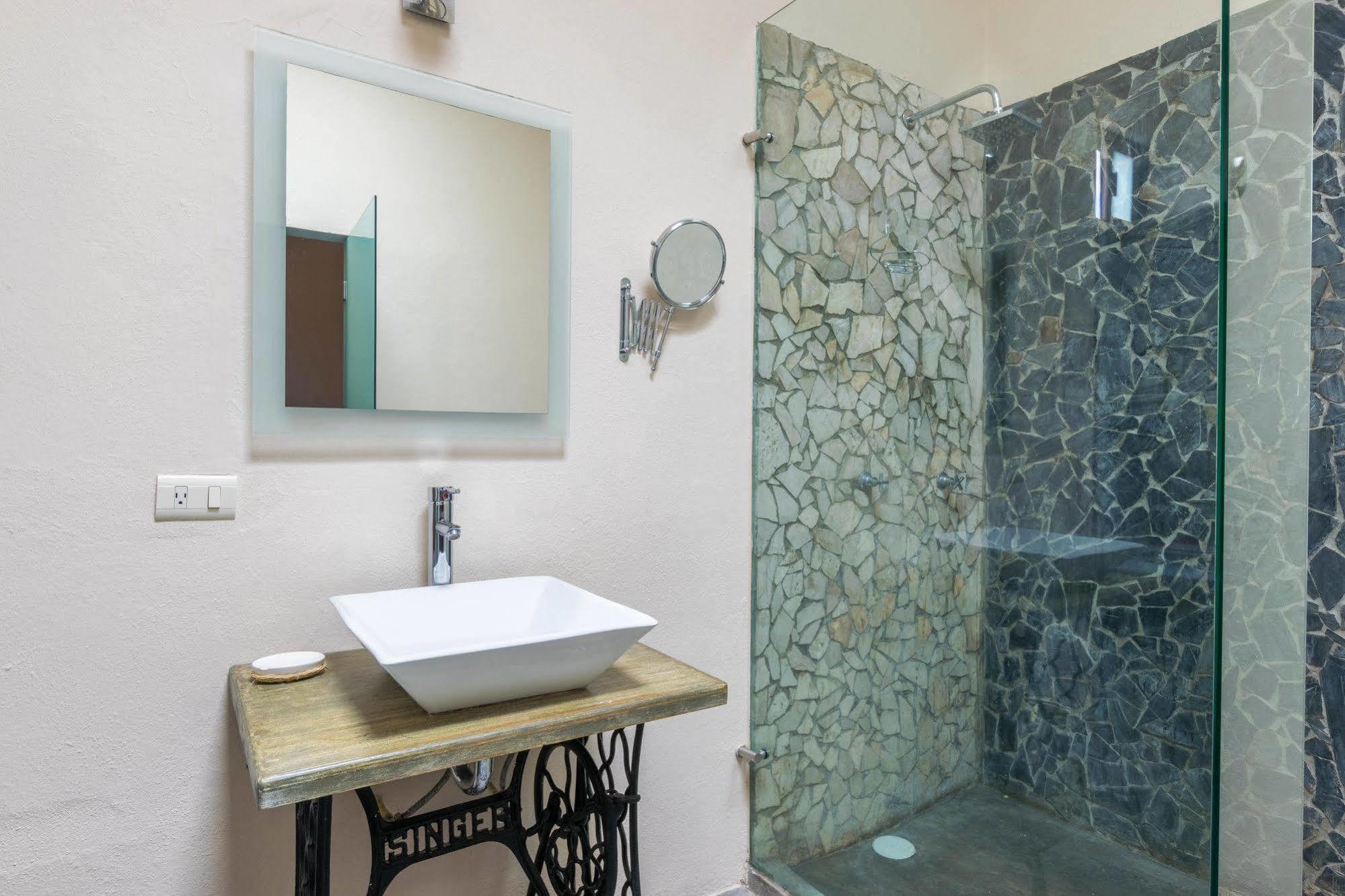 Origen Hotel Альенде Экстерьер фото