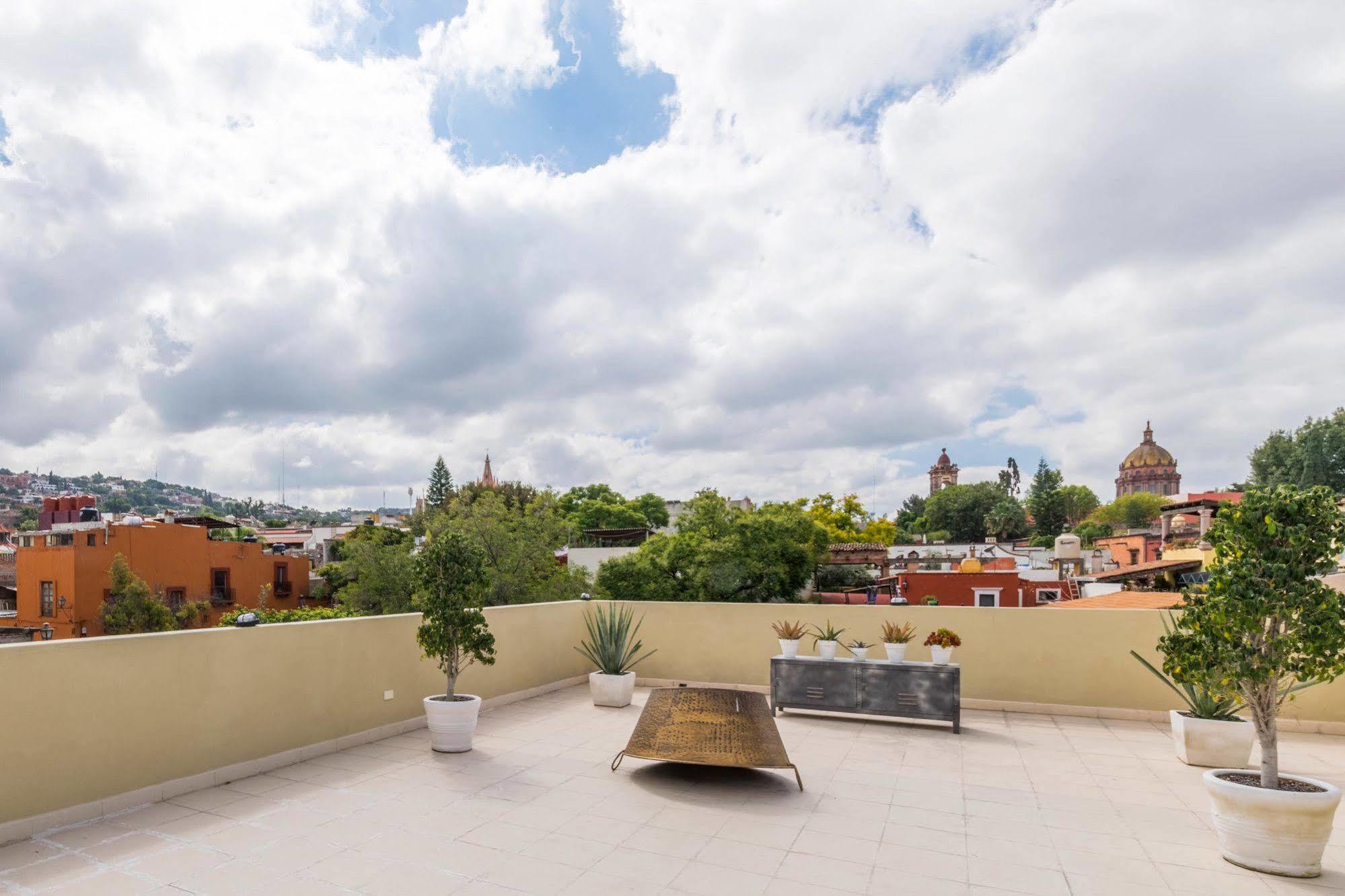 Origen Hotel Альенде Экстерьер фото